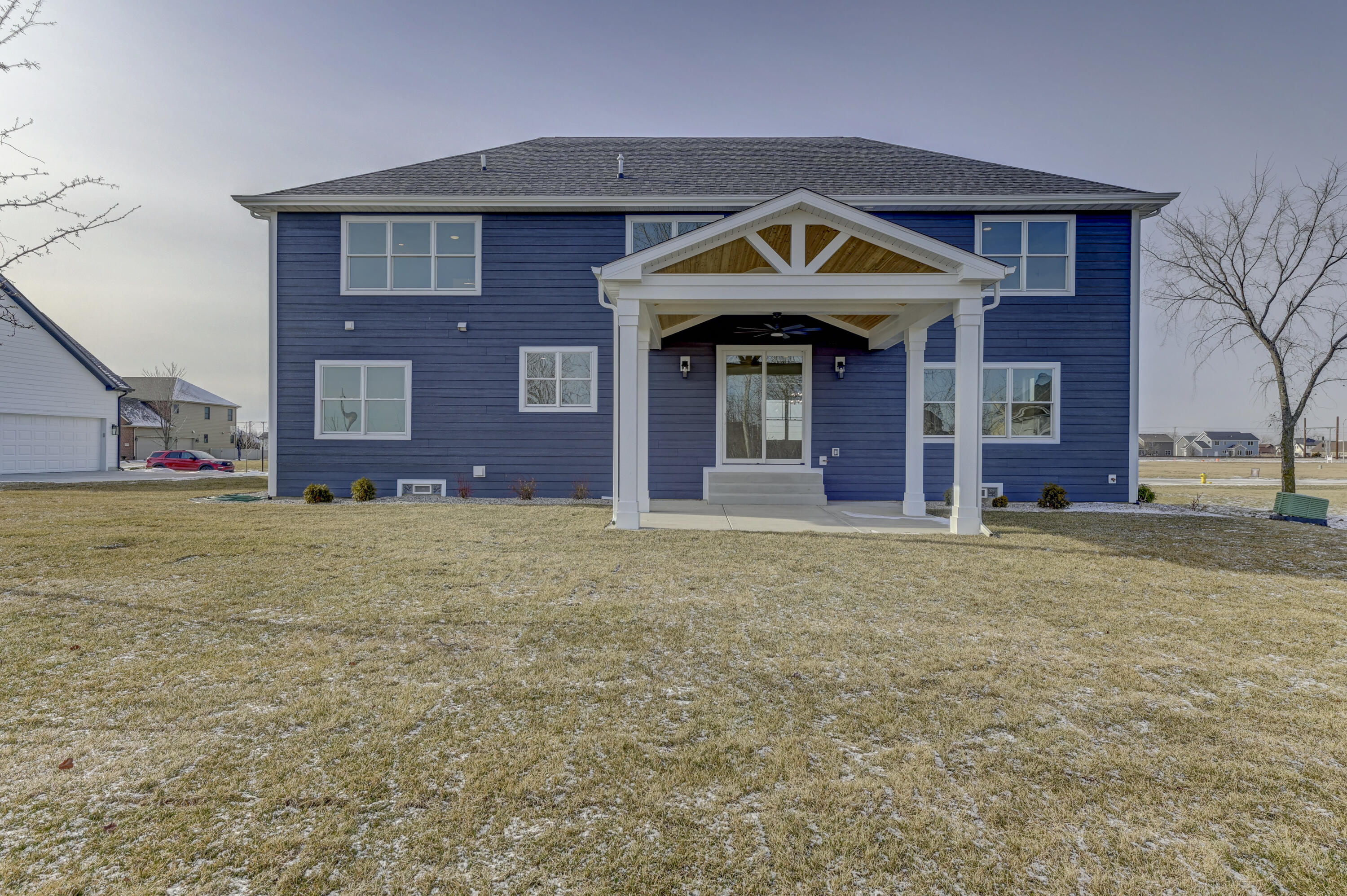 10155 Barbara Lane Munster, IN 46321 - Photo 35 of 36 a front view of a house with garden