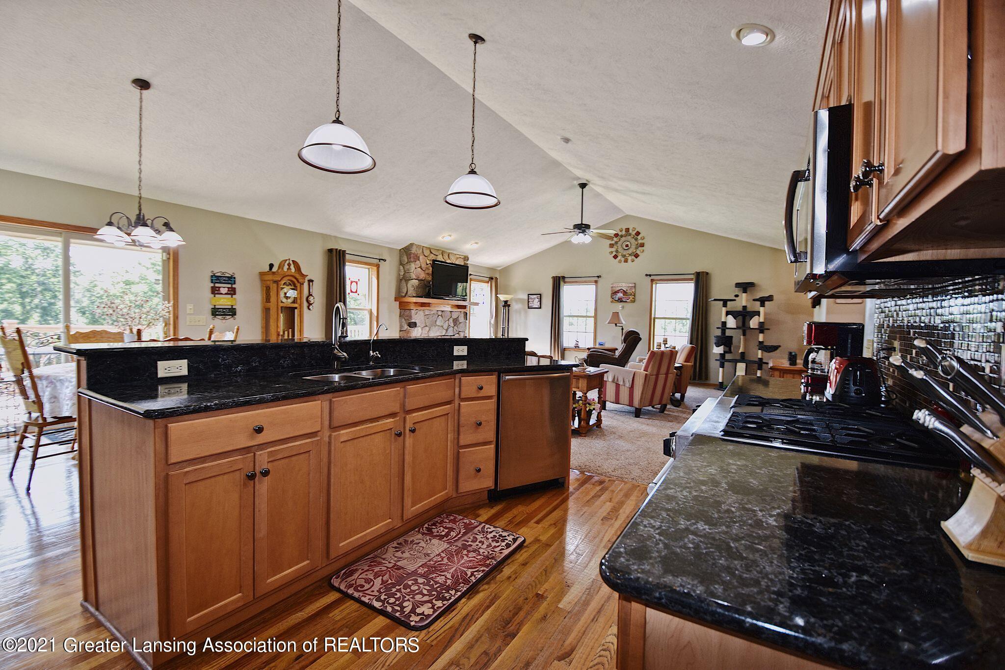 1165 South Ainger Road Charlotte, MI 48813 - Photo 13 of 52 12