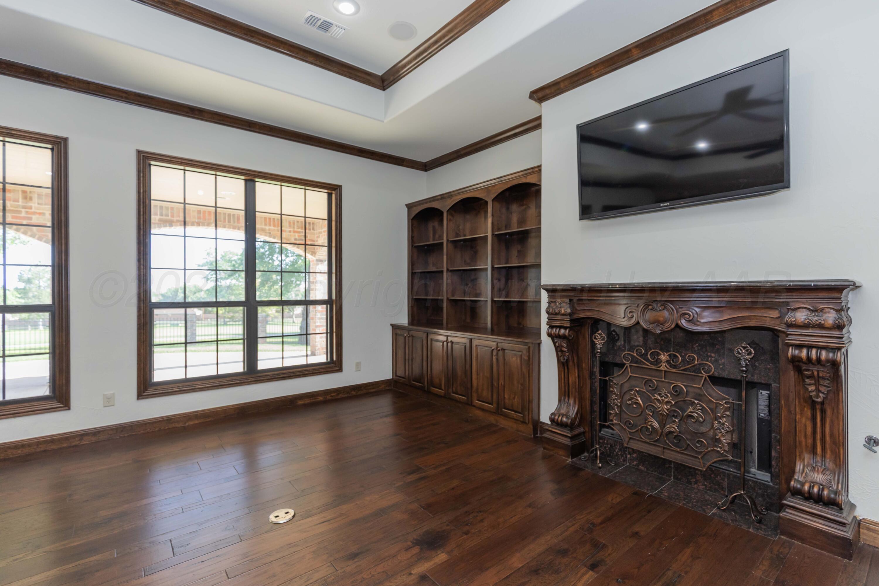3 Country Club Drive Amarillo, TX 79124 - Photo 17 of 99 LIVING ROOM VIEW 6