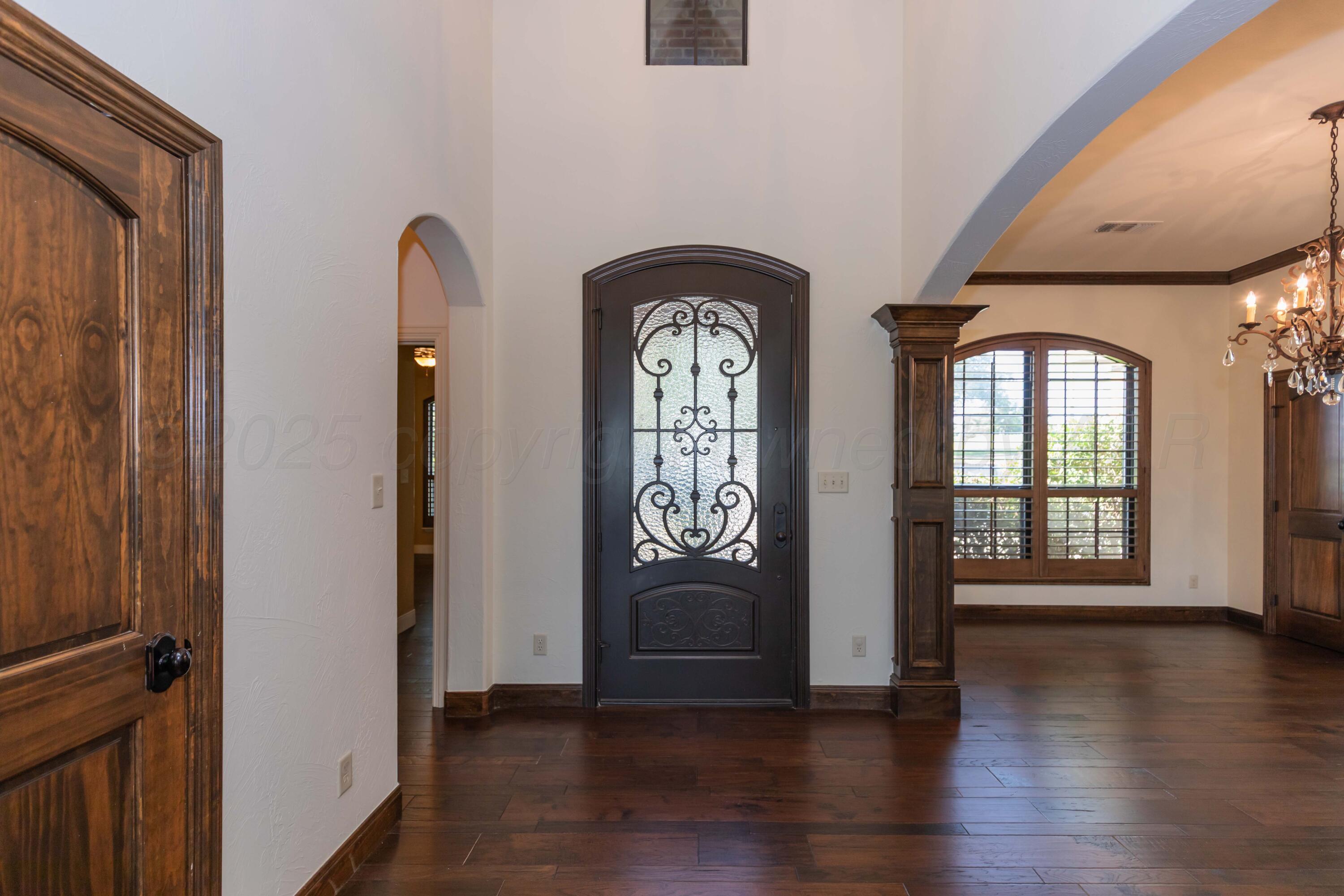 3 Country Club Drive Amarillo, TX 79124 - Photo 3 of 99 ENTRY