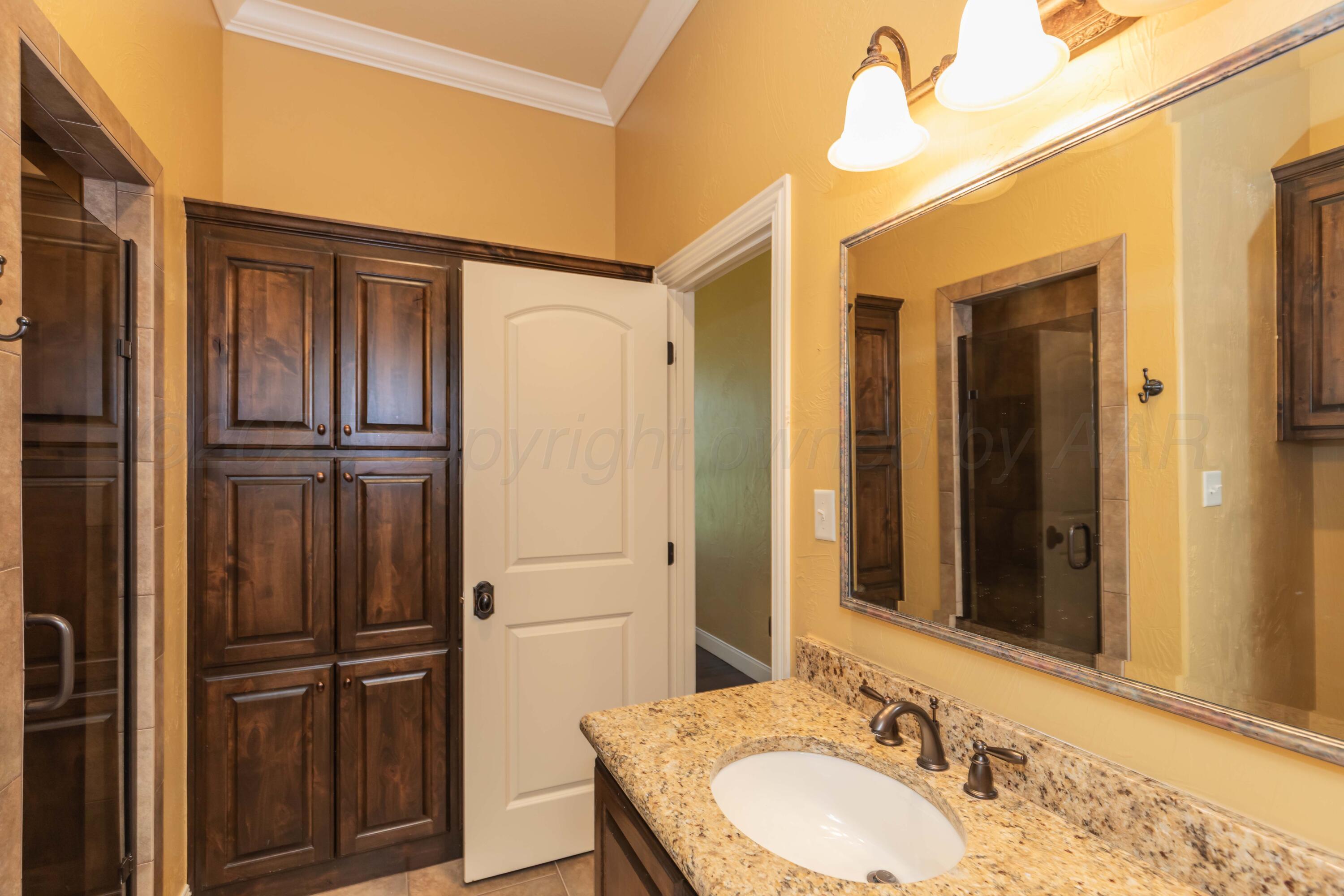 3 Country Club Drive Amarillo, TX 79124 - Photo 50 of 99 BATHROOM 2 VIEW 2