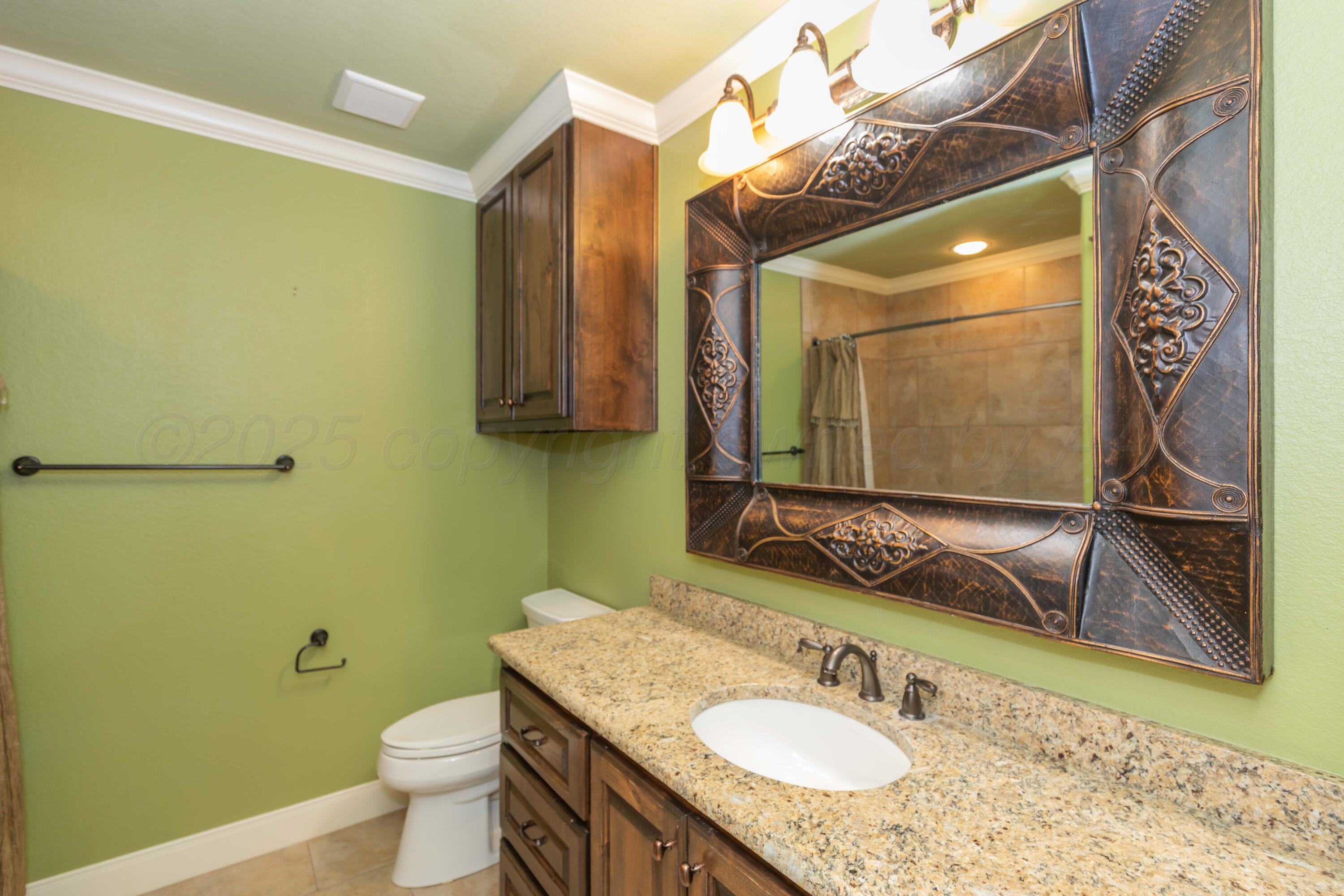 3 Country Club Drive Amarillo, TX 79124 - Photo 55 of 99 BATHROOM 3 VIEW 1