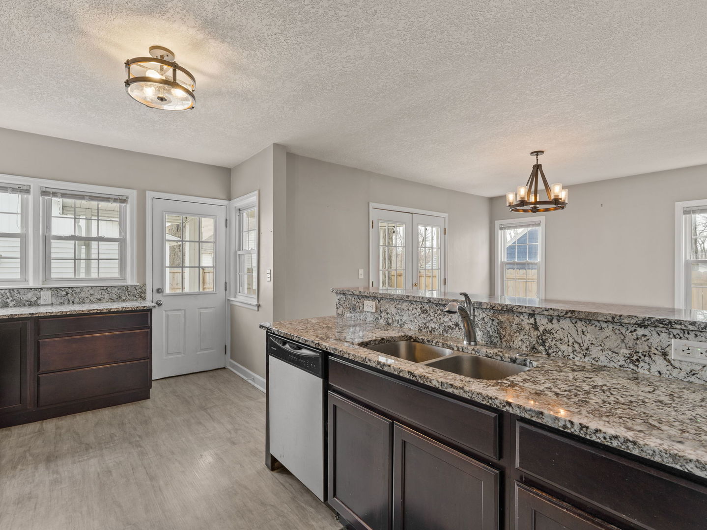 2313 26th Street Rock Island, IL 61201 - Photo 13 of 43