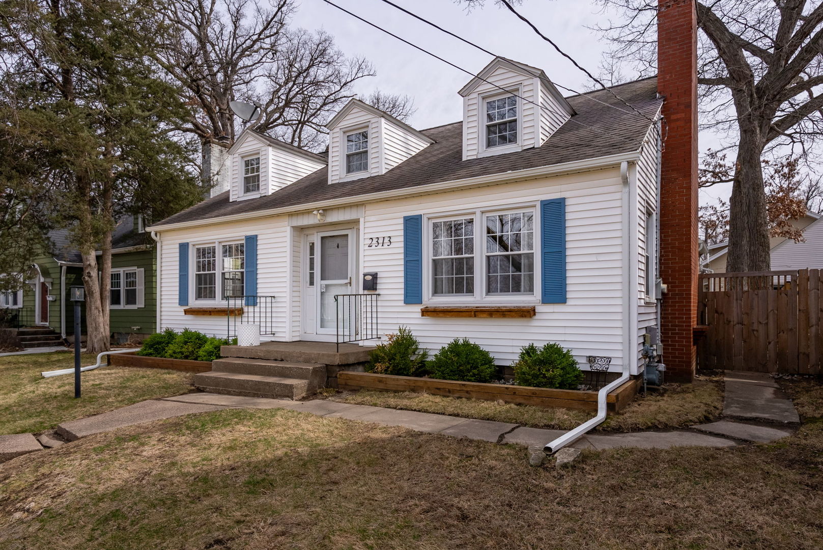 2313 26th Street Rock Island, IL 61201 - Photo 2 of 43