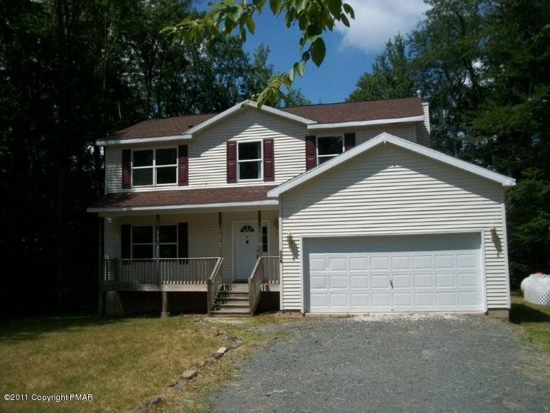 1116 Titania Road Tobyhanna, PA 18466 - Photo 1 of 11 Front View