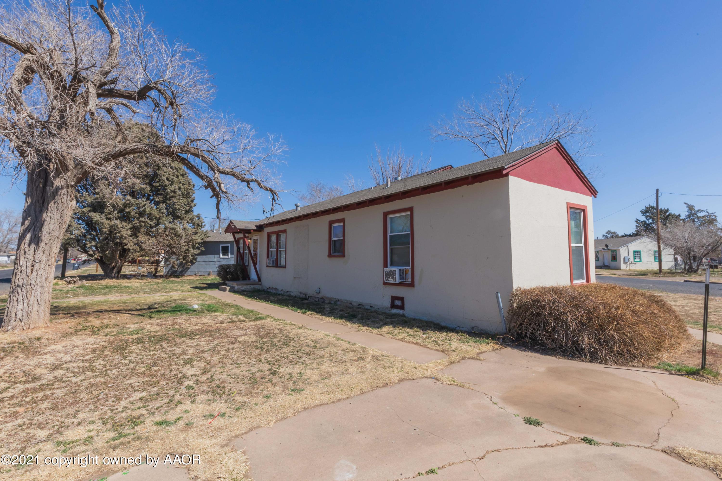 112 Southwest 43rd Avenue Amarillo, TX 79110 - Photo 2 of 21 FRONT VIEW B