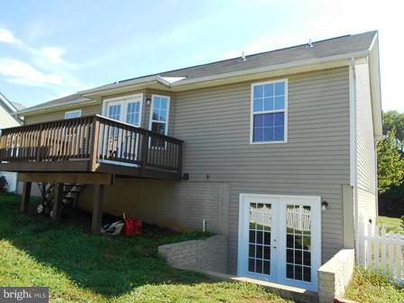 117 Michelle Drive Ranson, WV 25438 - Photo 4 of 24 a view of a house with a yard