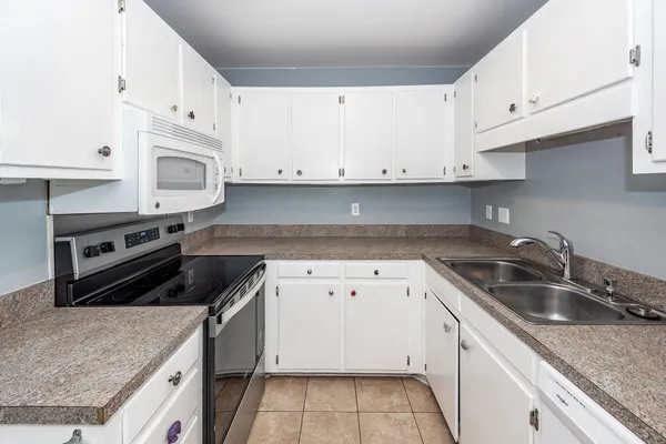 $1,895 | 1154 Julian Clark Road, Charleston, SC 29412