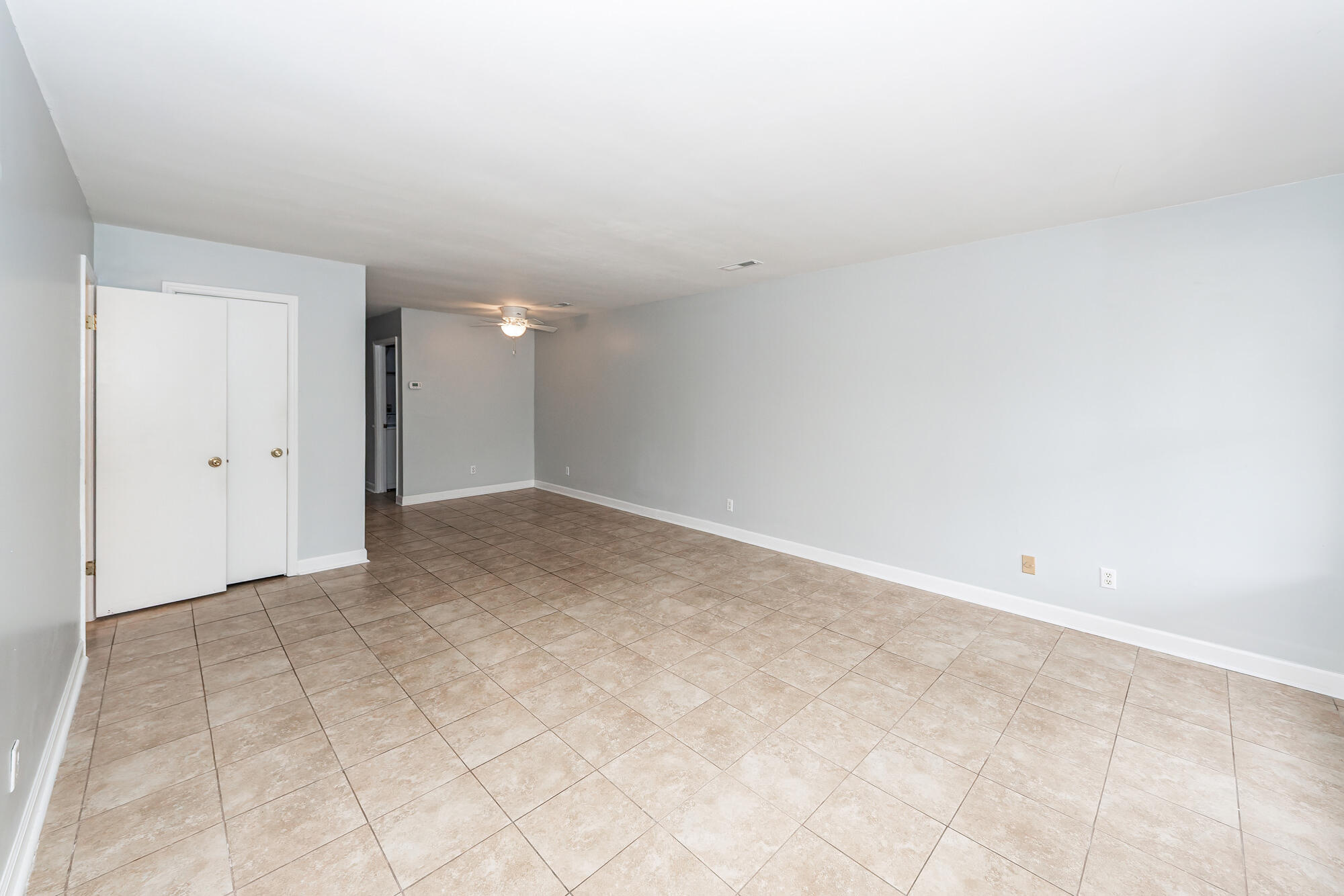 1154 Julian Clark Road Charleston, SC 29412 - Photo 5 of 30 05