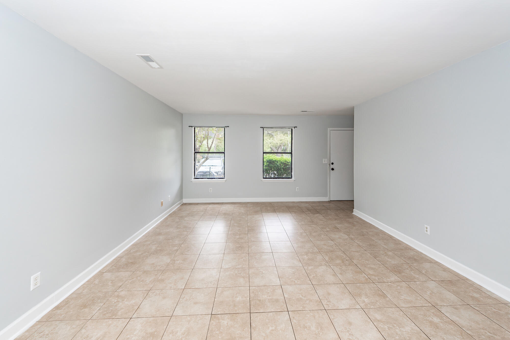 1154 Julian Clark Road Charleston, SC 29412 - Photo 8 of 30 08