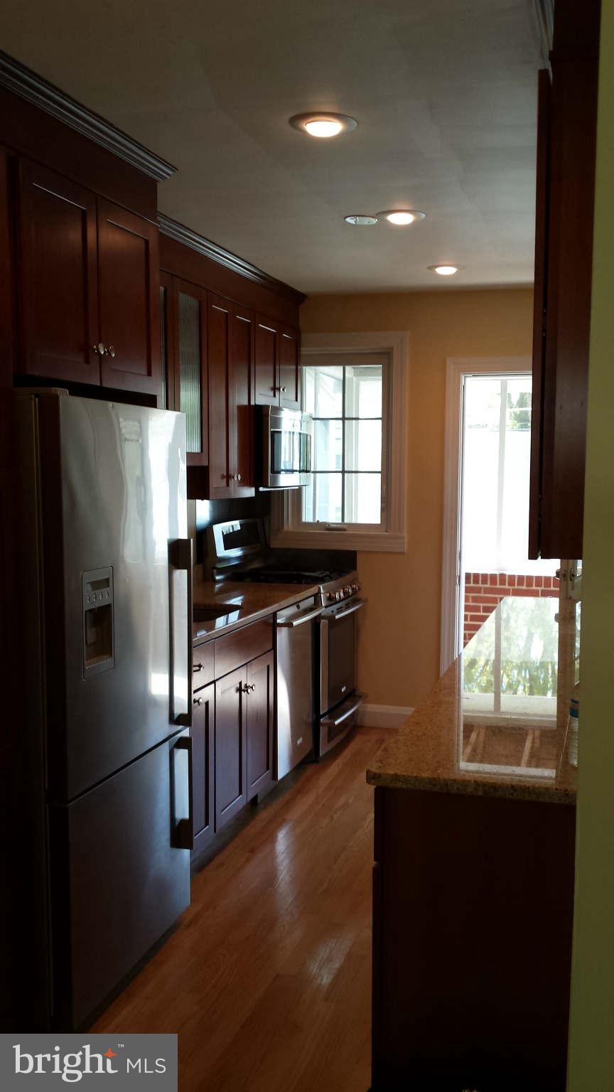 205 Ridge Avenue Baltimore, MD 21286 - Photo 16 of 30 Kitchen