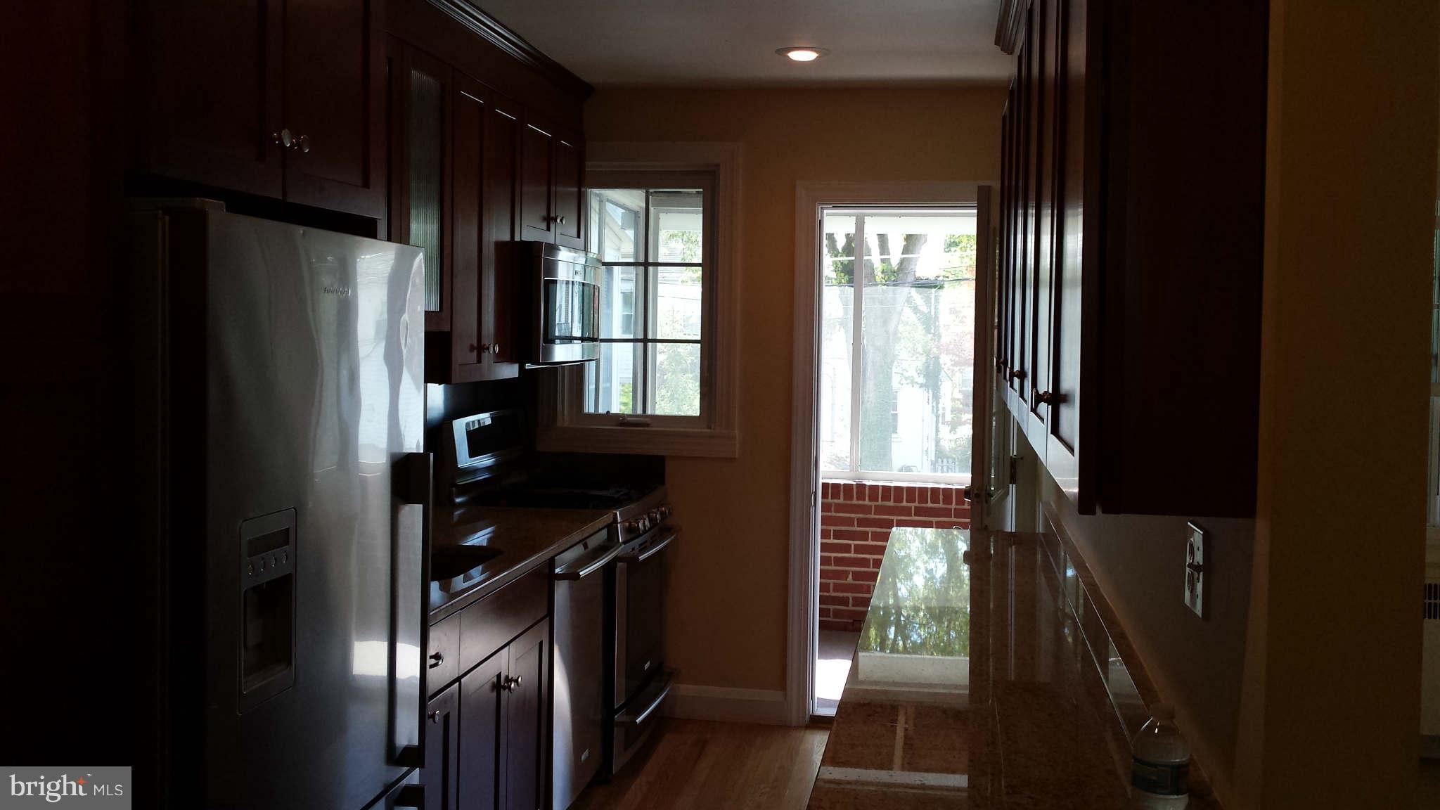 205 Ridge Avenue Baltimore, MD 21286 - Photo 19 of 30 Kitchen