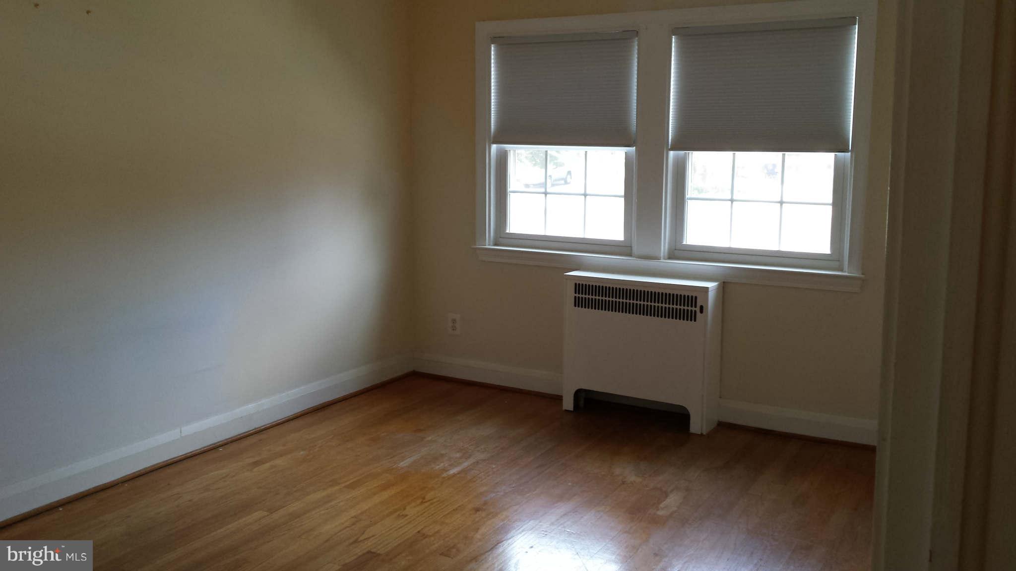 205 Ridge Avenue Baltimore, MD 21286 - Photo 8 of 30 Bedroom (Master)