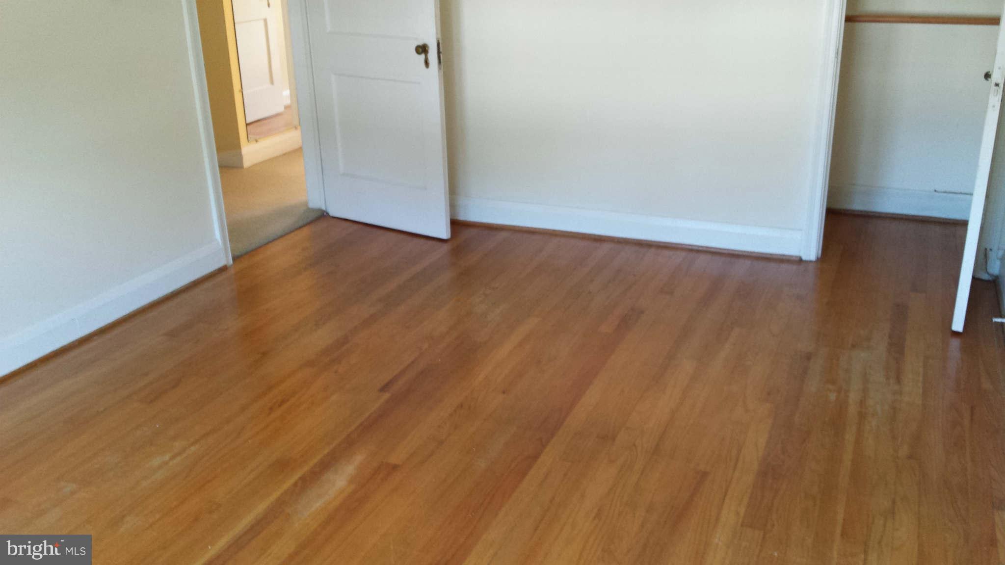 205 Ridge Avenue Baltimore, MD 21286 - Photo 9 of 30 Bedroom (Master)
