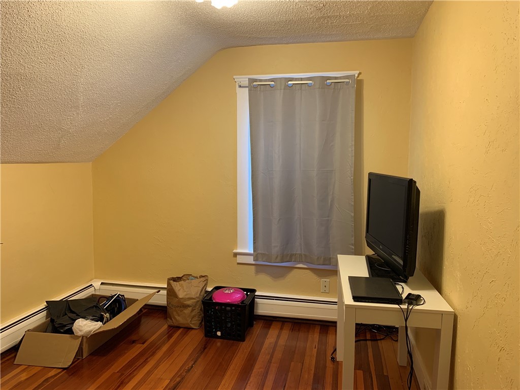 44 Mason Street Warren, RI 02885 - Photo 22 of 33 2nd floor bedroom 2