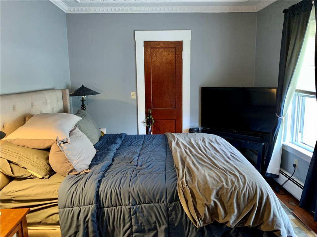 44 Mason Street Warren, RI 02885 - Photo 7 of 33 Additional view of first floor master bedroom
