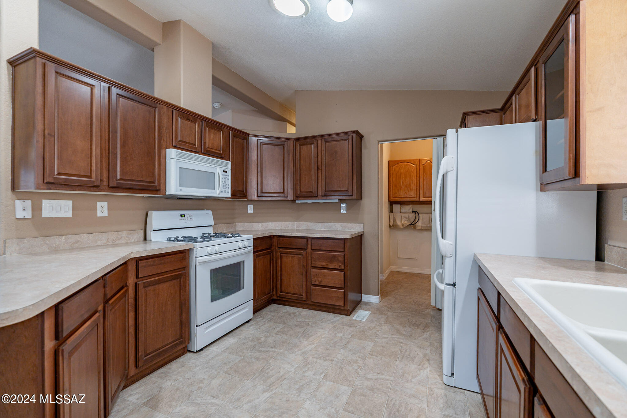 5457 West Lazy S Street Tucson, AZ 85713 - Photo 9 of 33 Gallery Image 9