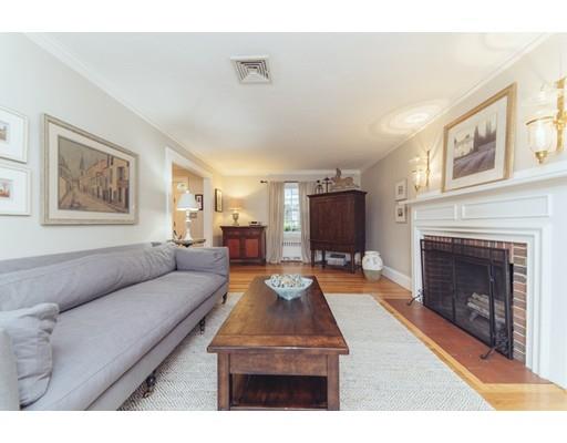 72 Rural Avenue Medford, MA 02155 - Photo 4 of 28 Gallery Image 4