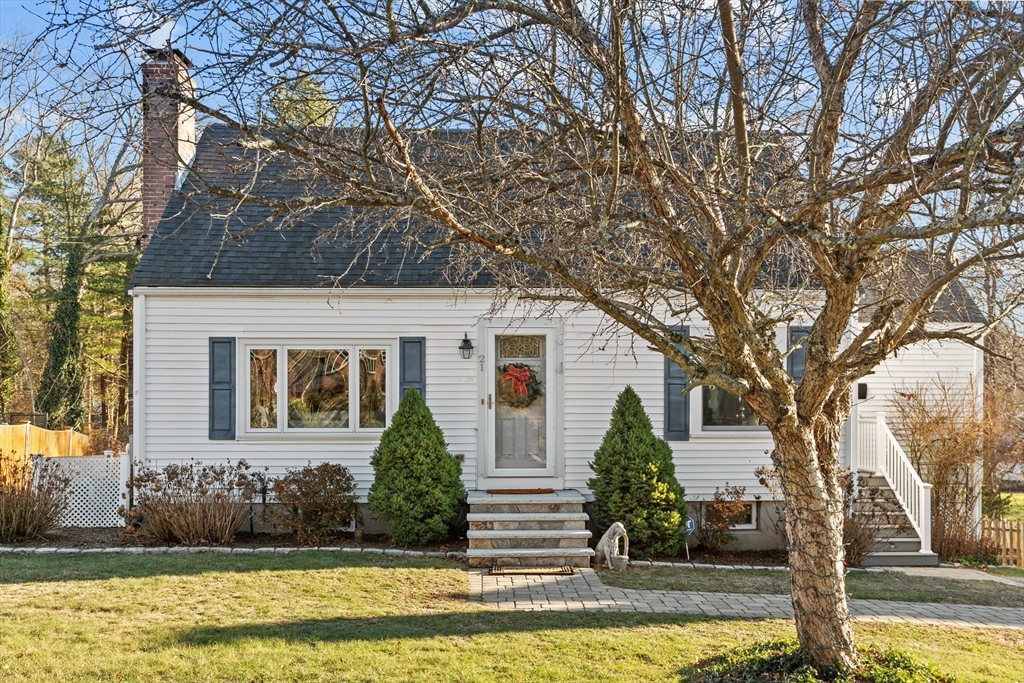21 Oakvale Road Framingham, MA 01701 - Photo 2 of 42 a front view of a house with garden