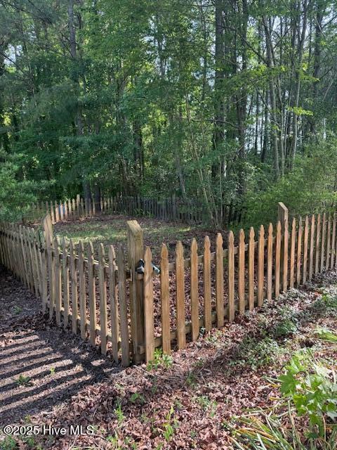 1060 Taylor Road Chocowinity, NC 27817 - Photo 22 of 23 Fence for Dog