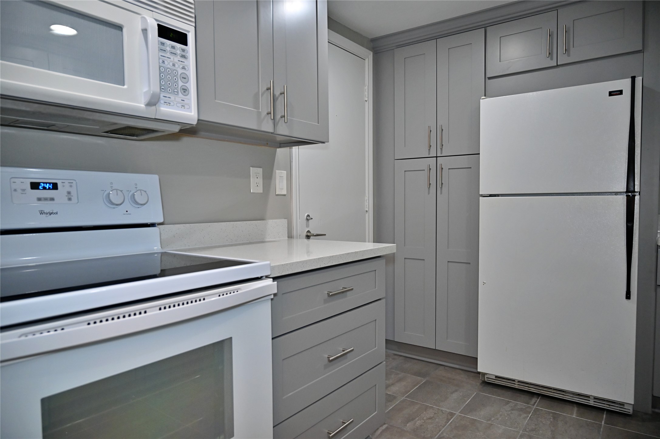 624 South Ripple Creek Drive, Unit 624 Houston, TX 77057 - Photo 11 of 30