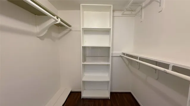 $189,900 | 624 South Ripple Creek Drive, Unit 624, Houston, TX 77057