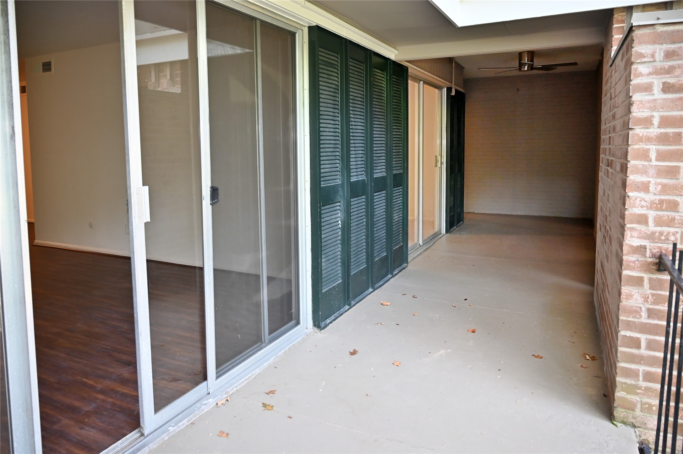 624 South Ripple Creek Drive, Unit 624 Houston, TX 77057 - Photo 20 of 30