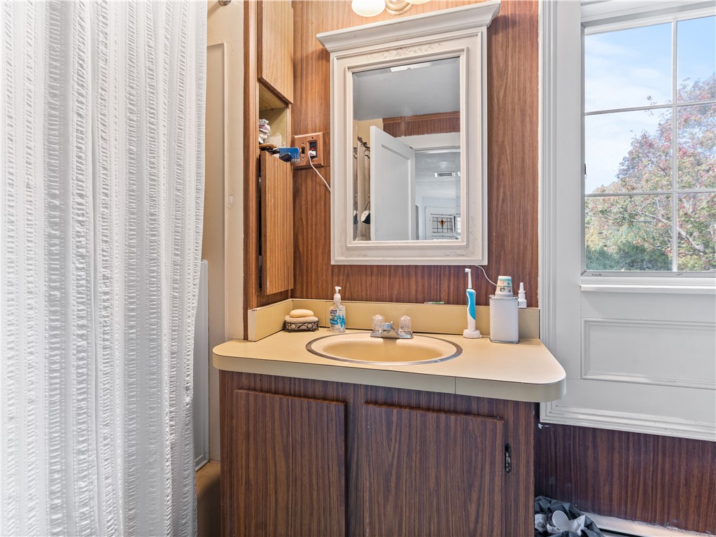 37 Wagner Road Westerly, RI 02891 - Photo 22 of 31