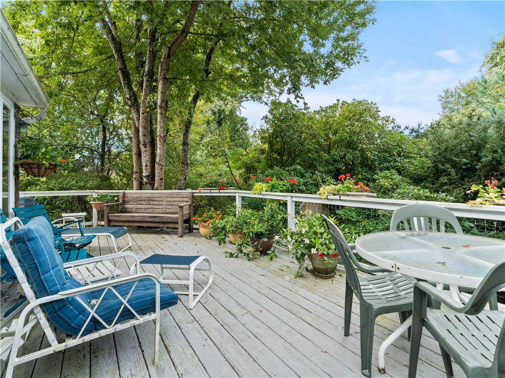 37 Wagner Road Westerly, RI 02891 - Photo 23 of 31