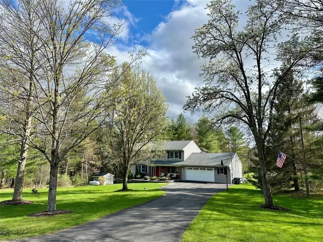 $470,000 | 853 Woodhaven Drive, Owego, NY 13827