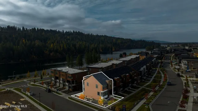 $1,030,000 | 2598 West Lumber Lane, Coeur D'Alene, ID 83814