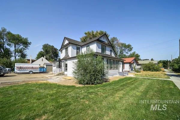 $825,000 | 1317 4th Street South, Nampa, ID 83651