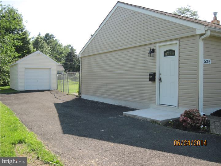 535 West County Line Road Horsham, PA 19040 - Photo 3 of 13 Exterior Side