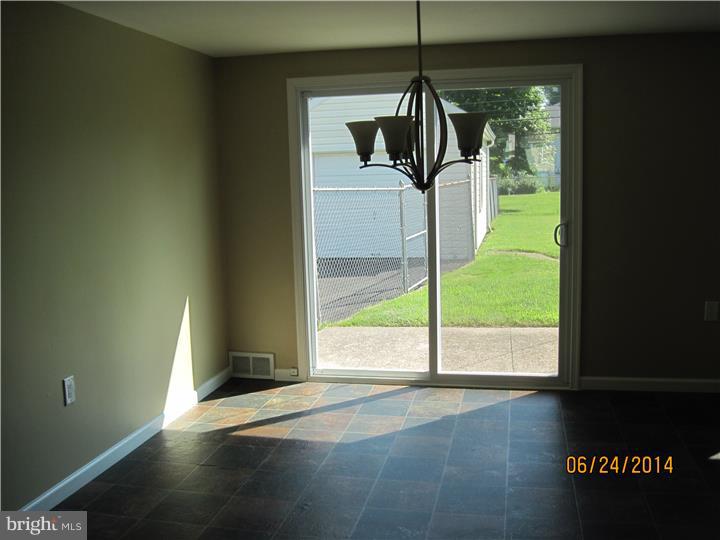 535 West County Line Road Horsham, PA 19040 - Photo 7 of 13 Kitchen