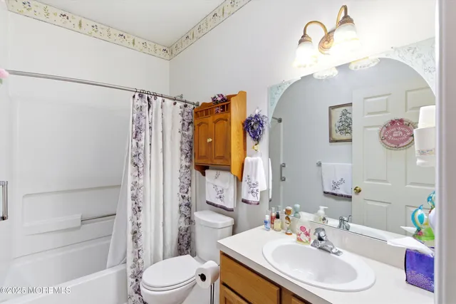 $418,000 | 53 Lookout Drive, Manahawkin, NJ 08050