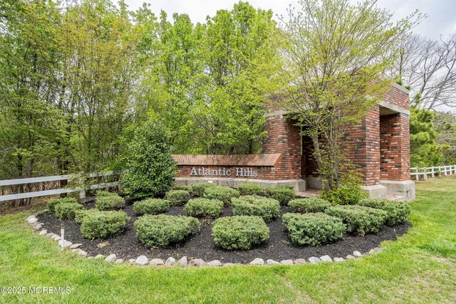 $418,000 | 53 Lookout Drive, Manahawkin, NJ 08050