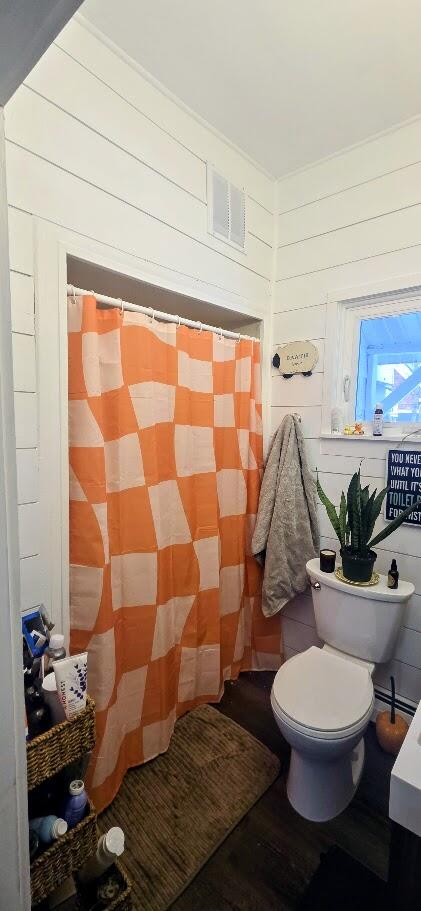 218 North Baldwin Street Whitehall, MI 49461 - Photo 15 of 26 Unit 1