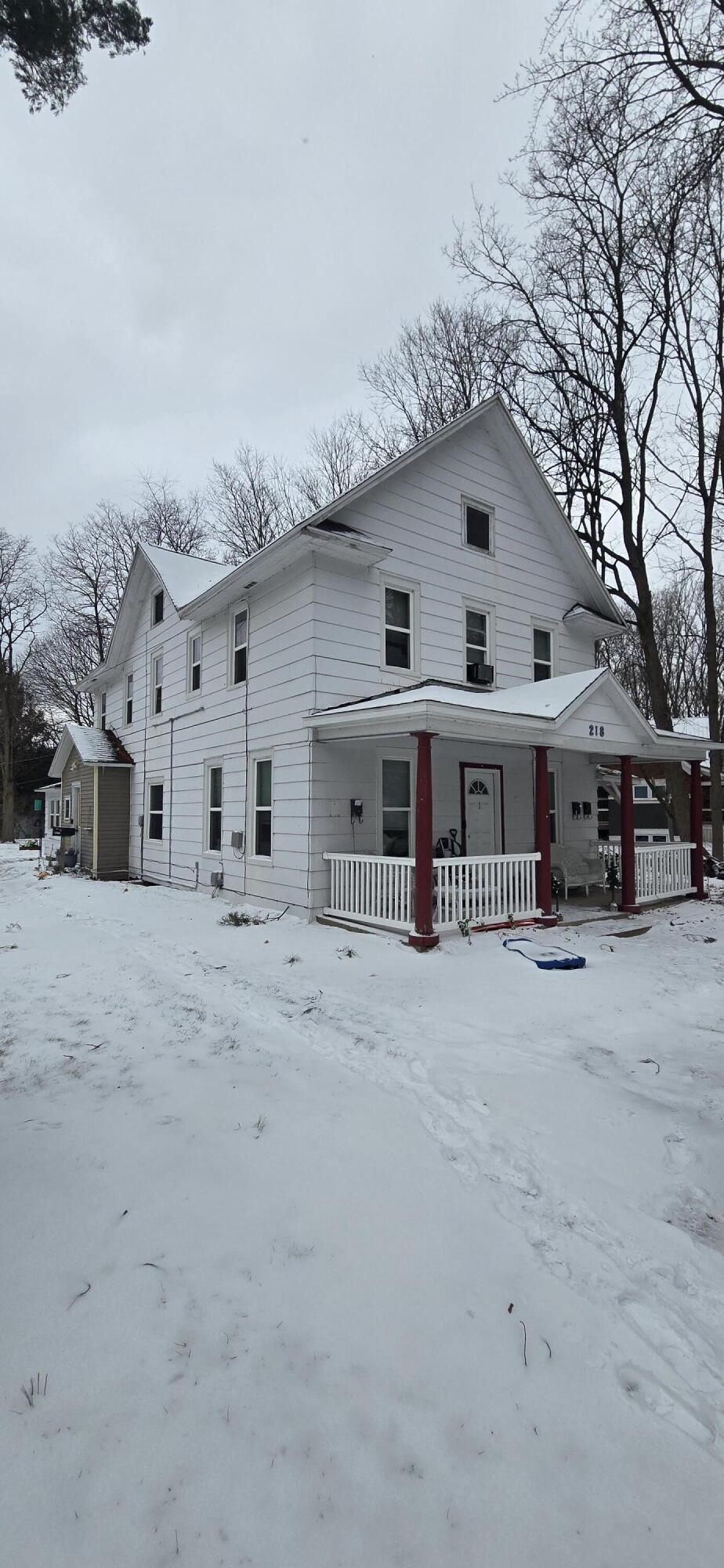 218 North Baldwin Street Whitehall, MI 49461 - Photo 2 of 15 20251230_121521