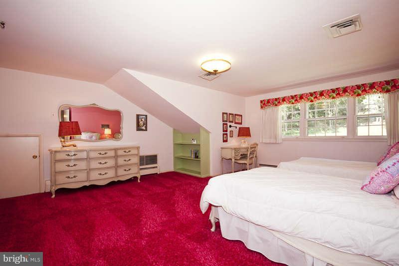 2104 Wiltonwood Road Stevenson, MD 21153 - Photo 22 of 30 Bedroom