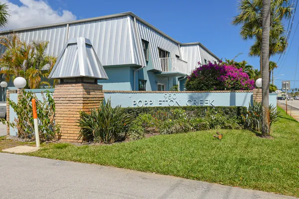 $198,800 | 950 South Kanner Highway, Unit 905, Stuart, FL 34994