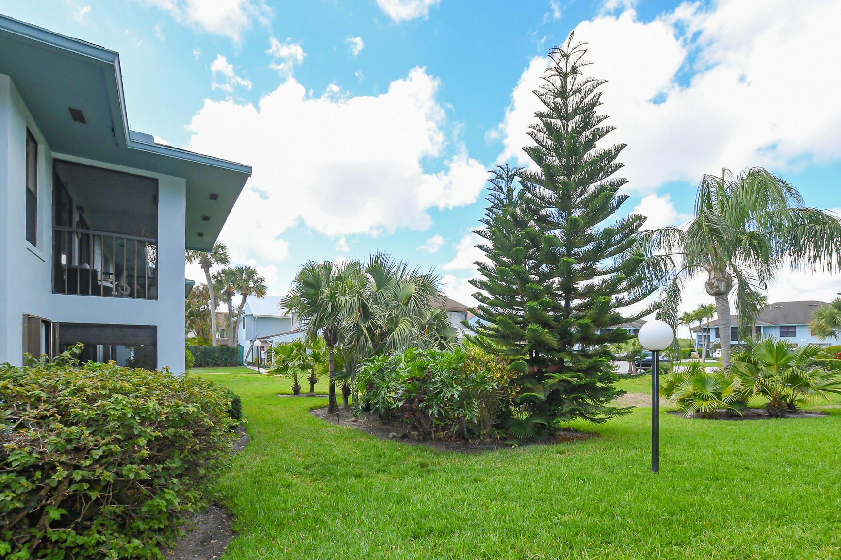 950 South Kanner Highway, Unit 905 Stuart, FL 34994 - Photo 4 of 34 LR-3151