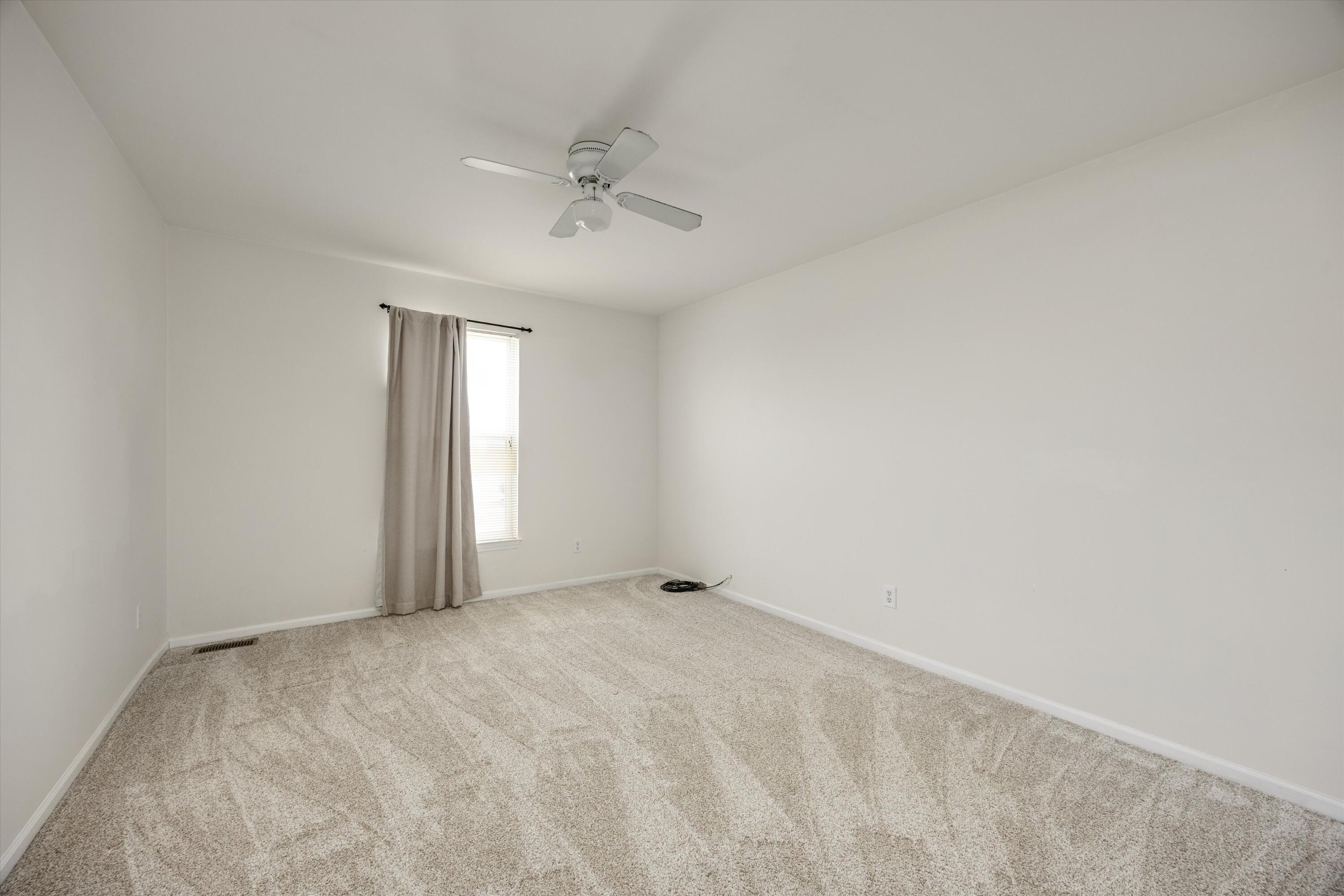 4677 Clover Road Canton, MI 48188 - Photo 22 of 35 13-4677 Clover Rd 0019