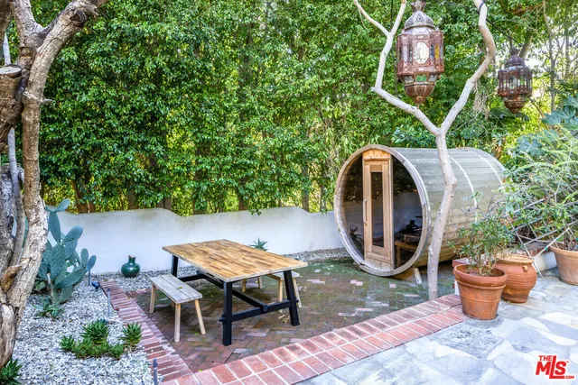 $4,875,000 | 1135 Sunset Vale Avenue, West Hollywood, CA 90069