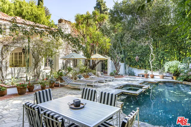 $4,875,000 | 1135 Sunset Vale Avenue, West Hollywood, CA 90069