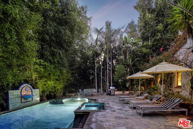 $4,875,000 | 1135 Sunset Vale Avenue, West Hollywood, CA 90069