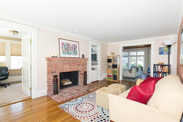 225 Winslow Road Newton, MA 02468 - Photo 3 of 18