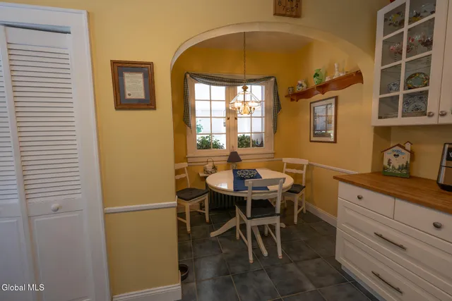 $399,900 | 20 Chester Court, Brunswick, NY 12182