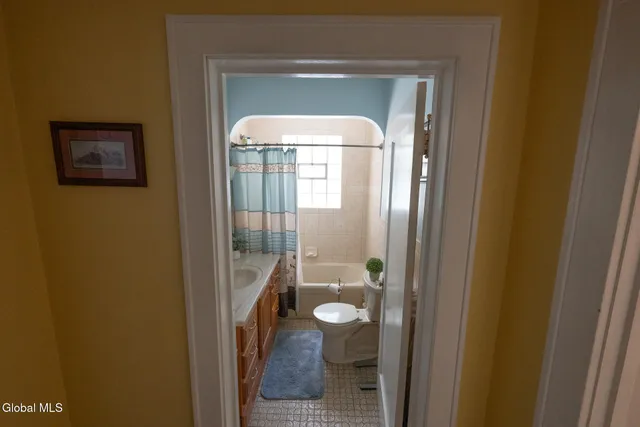 $399,900 | 20 Chester Court, Brunswick, NY 12182