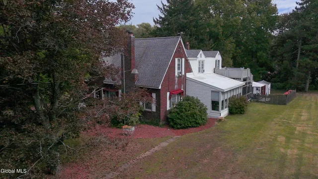 $399,900 | 20 Chester Court, Brunswick, NY 12182