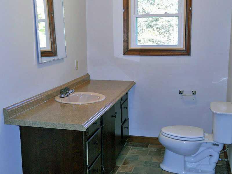 536 Upper-Charleston Road Charleston, ME 04422 - Photo 10 of 32 Bathroom. Full bath for guest.